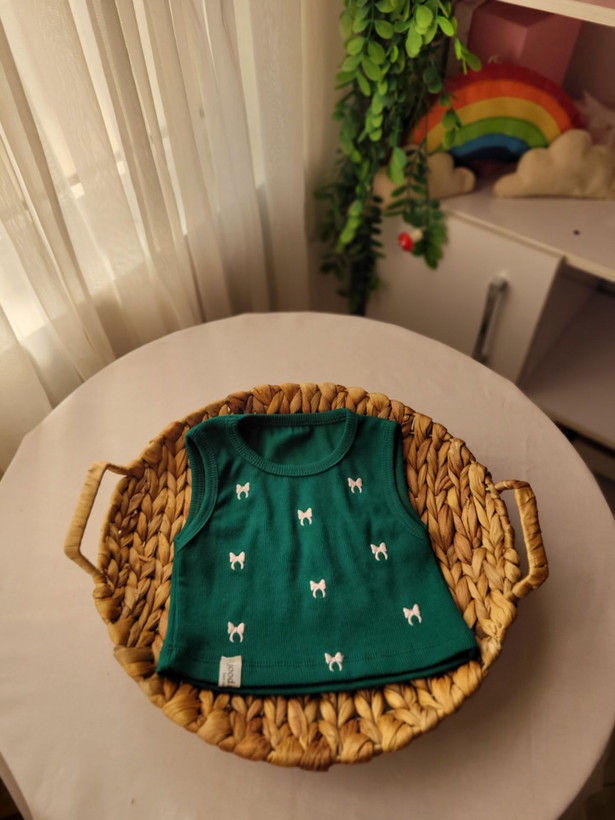 تاپ پاپیونی دخترانه گلدوزی شده مناسب سن 9 ماه تا 9سال